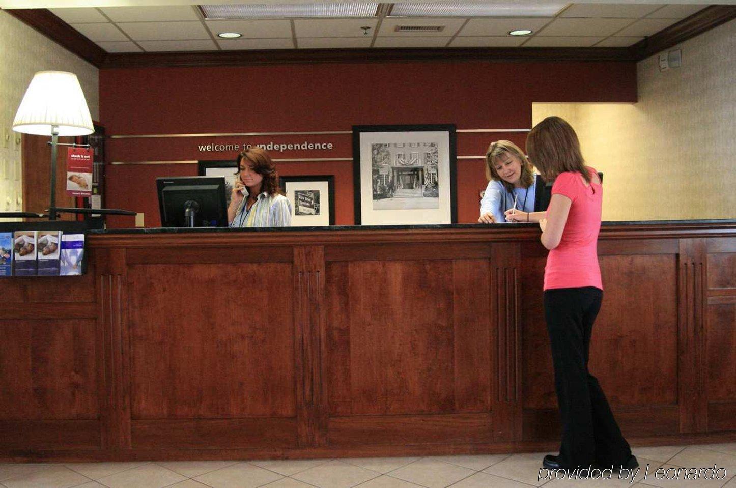 Hampton Inn & Suites Cleveland-Индипендънс Интериор снимка