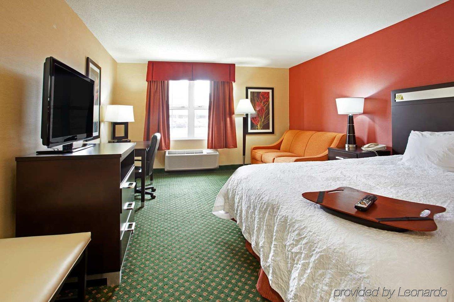 Hampton Inn & Suites Cleveland-Индипендънс Екстериор снимка