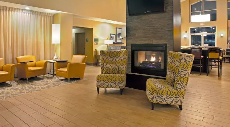 Hampton Inn & Suites Cleveland-Индипендънс Екстериор снимка